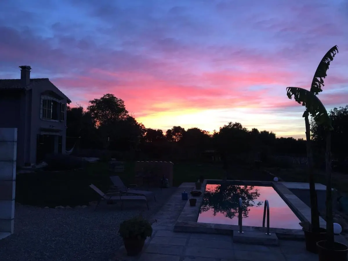 Los Dos Caballeros Winery & Vacation Rental Llubi